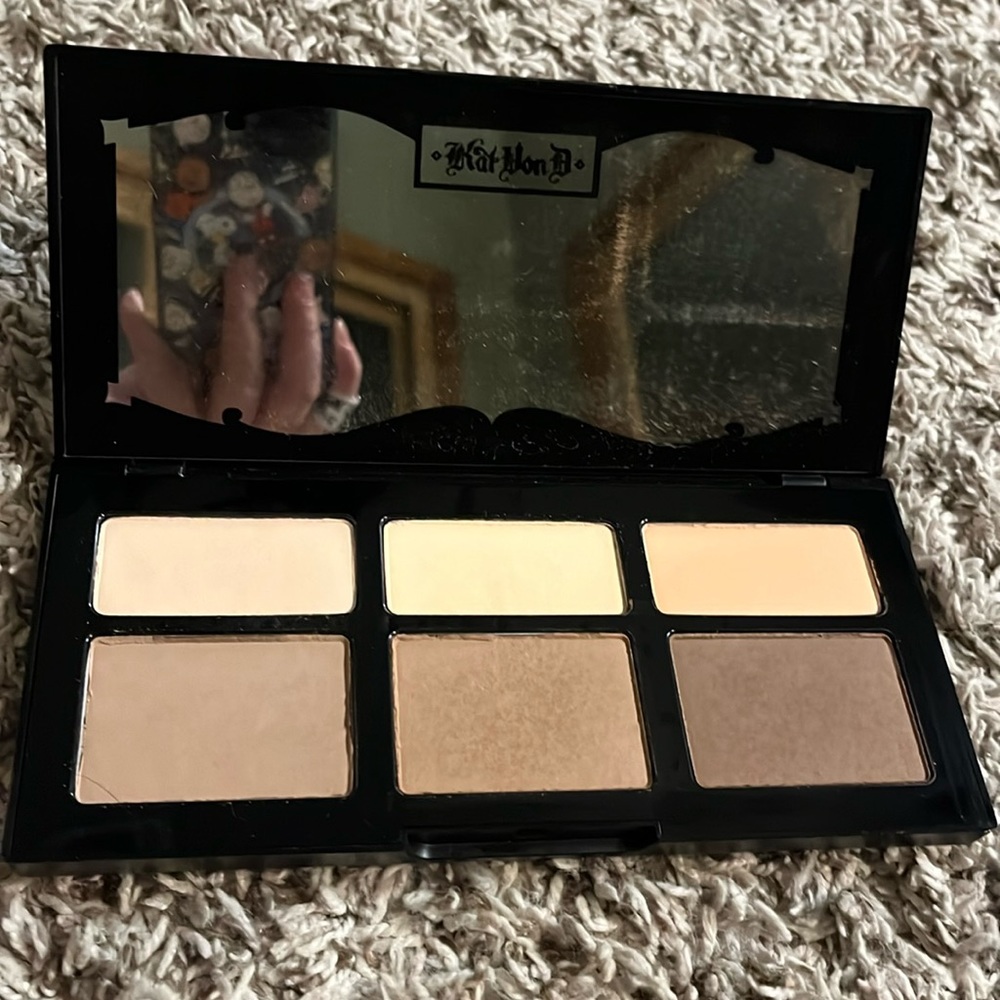 Kat Von D Shadow and Light Contour Palette